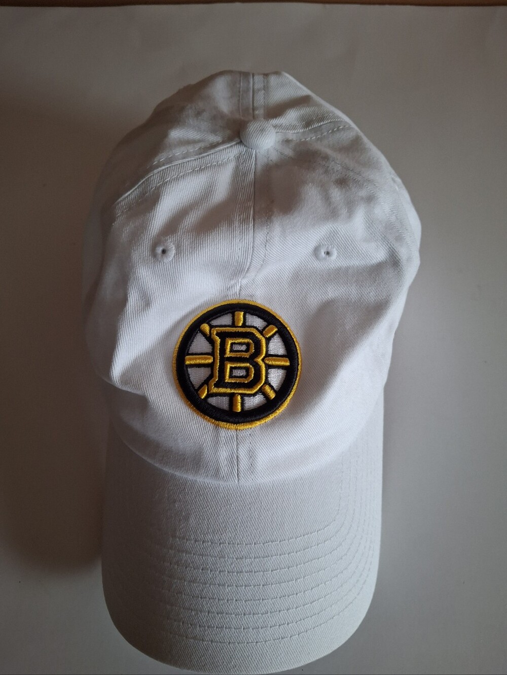 '47 Boston Bruins Clean Up Hat White Strapback Lobster One Size NHL